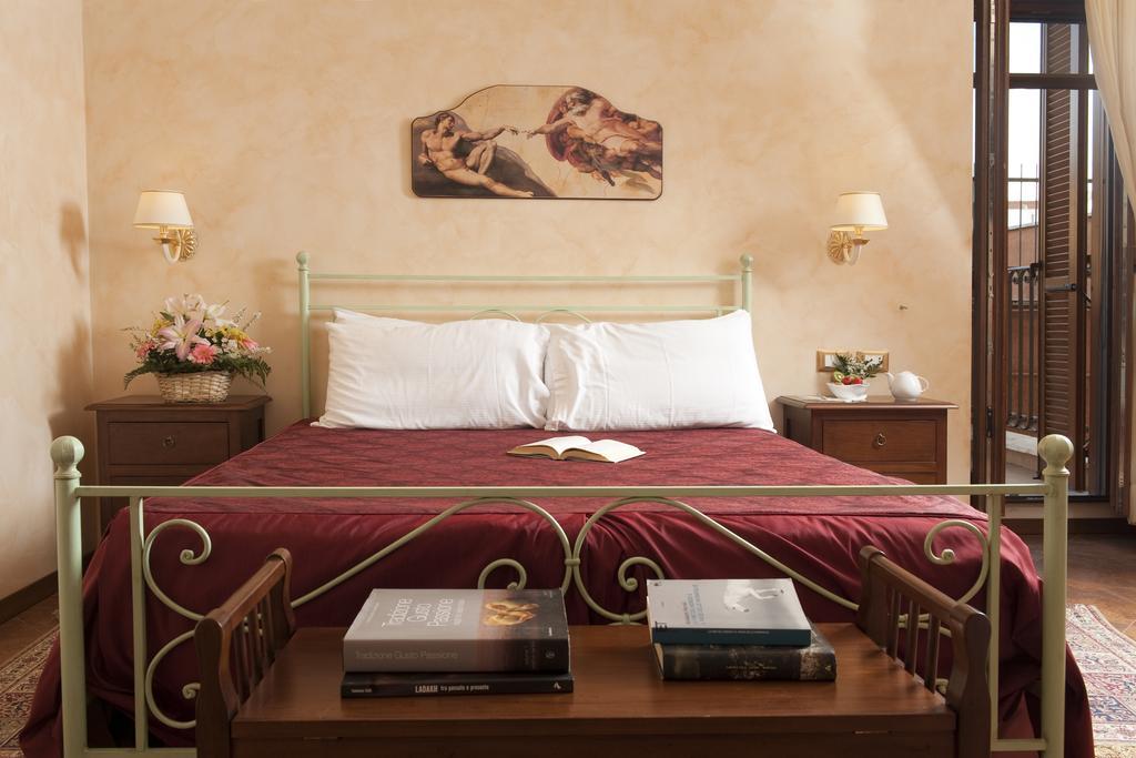 OC Hotel Lunghezza Buitenkant foto